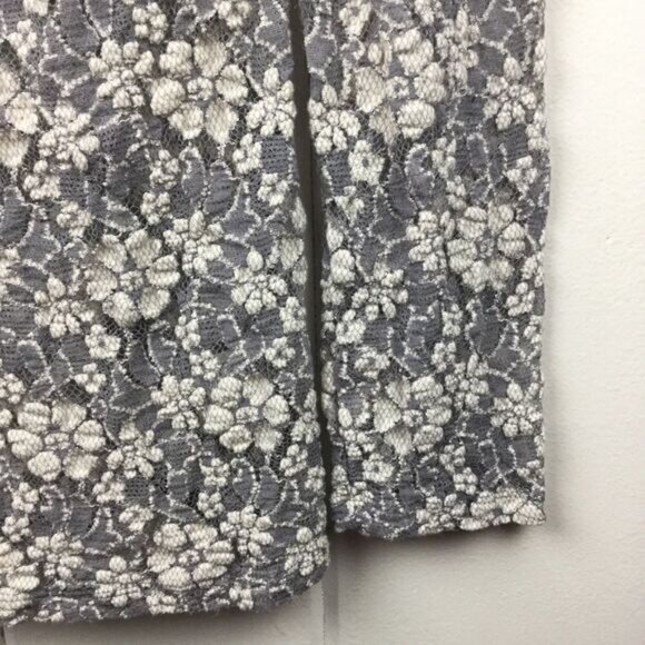 Anthropologie Paper Crane Gray White Lace Tunic M - Picture 4 of 8